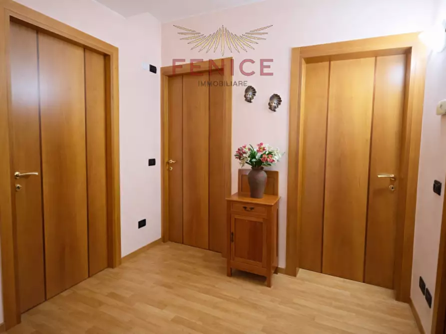 Immagine 21 di Villa in vendita  in via Tezzon 4 a Montebelluna