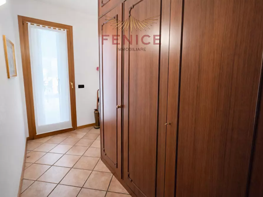Immagine 24 di Villa in vendita  in via Tezzon 4 a Montebelluna
