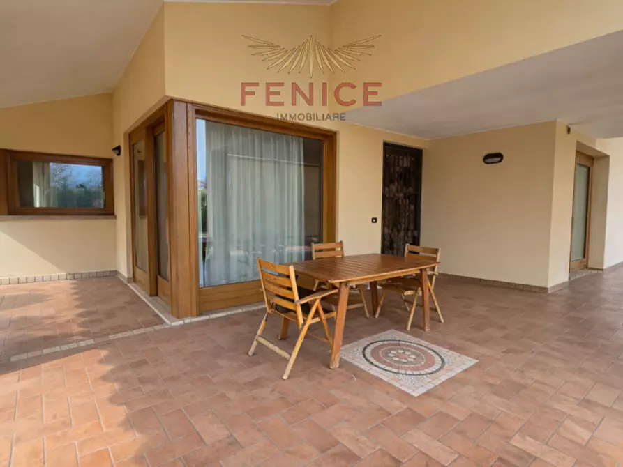 Immagine 35 di Villa in vendita  in via Tezzon 4 a Montebelluna