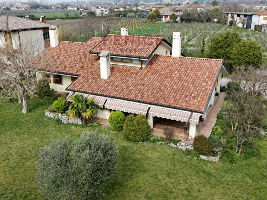 Immagine 37 di Villa in vendita  in via Tezzon 4 a Montebelluna