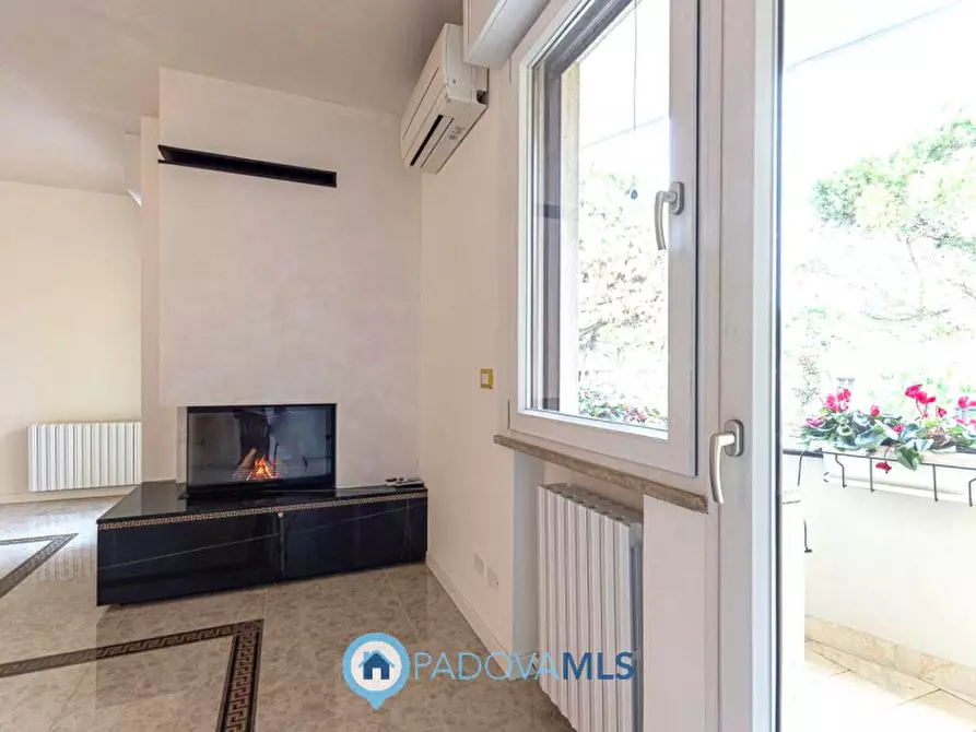 Immagine 6 di Appartamento in vendita  in Via Andrea Previtali a Abano Terme