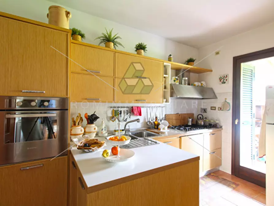 Immagine 14 di Villa in vendita  in Via Maurice Ravel a Roma