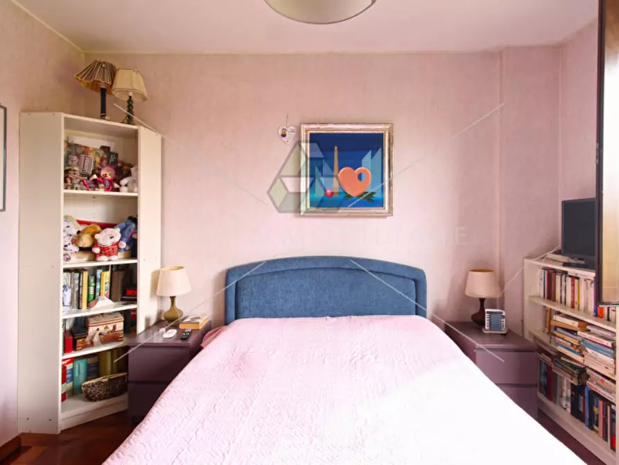 Immagine 18 di Villa in vendita  in Via Maurice Ravel a Roma