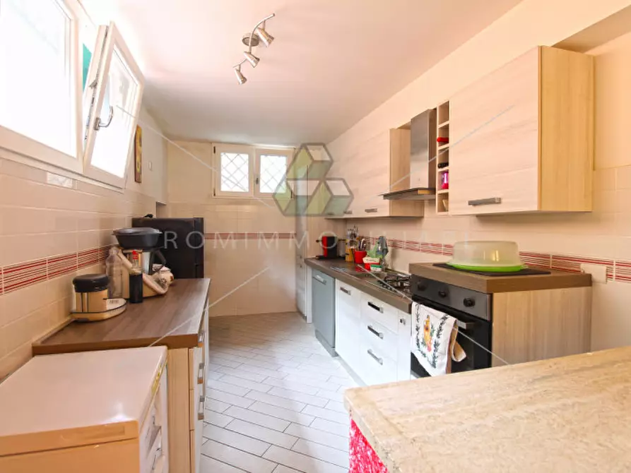 Immagine 27 di Villa in vendita  in Via Maurice Ravel a Roma