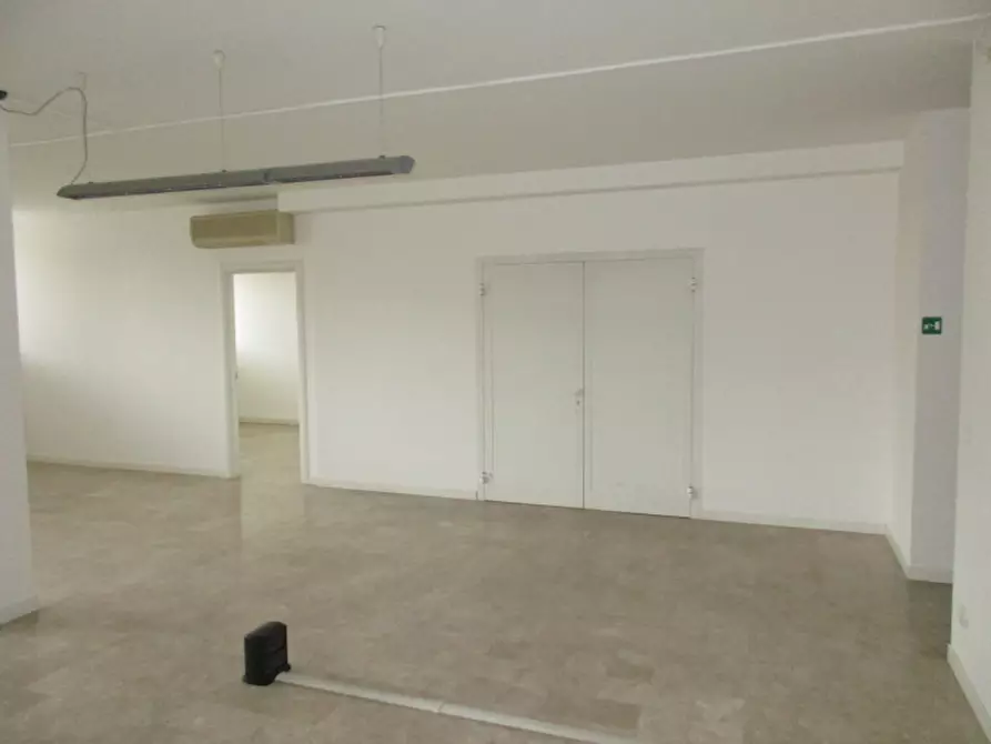 Immagine 3 di Ufficio in affitto  in via marconi a Cadoneghe