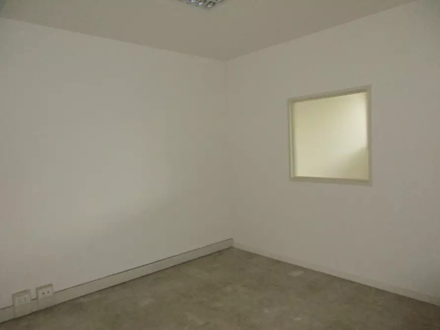 Immagine 10 di Ufficio in affitto  in via marconi a Cadoneghe