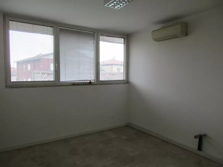 Immagine 11 di Ufficio in affitto  in via marconi a Cadoneghe