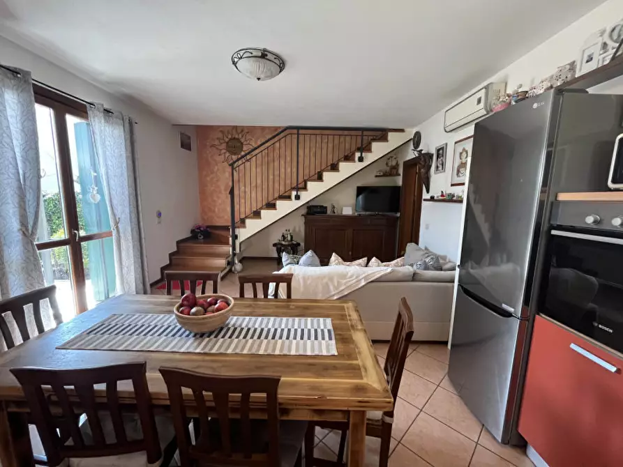 Immagine 3 di Casa quadrifamiliare in vendita  in via Santa Agata a Veggiano