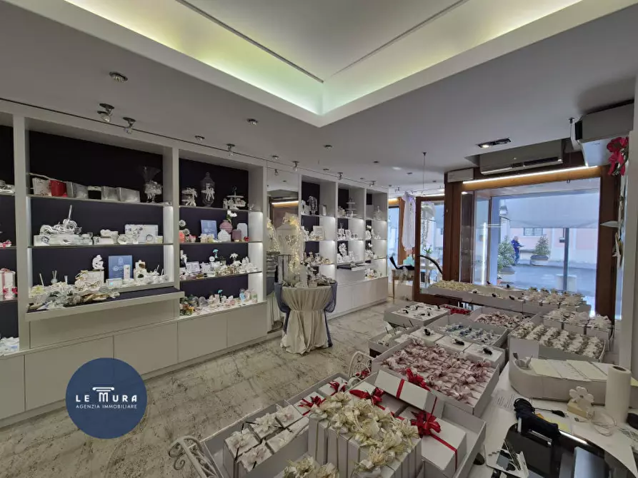 Immagine 5 di Negozio in vendita  in Via Marziano Ciotti a Gradisca D'isonzo