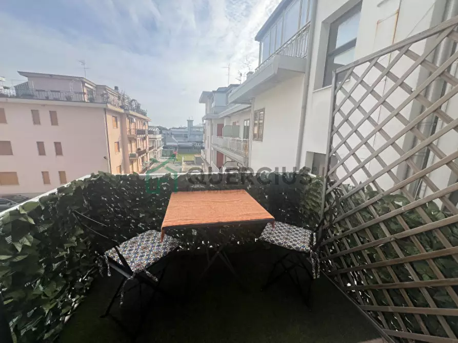 Immagine 31 di Appartamento in vendita  in Piazza Milano a Jesolo