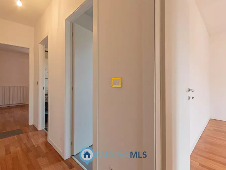 Immagine 4 di Appartamento in vendita  in Via Andrea Previtali a Abano Terme