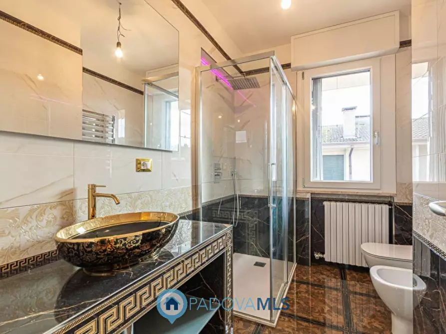 Immagine 13 di Appartamento in vendita  in Via Andrea Previtali a Abano Terme