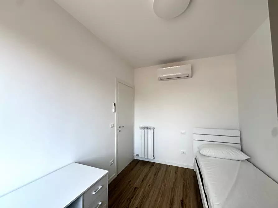 Immagine 4 di Camera in vendita  in Via Egidio Forcellini a Padova