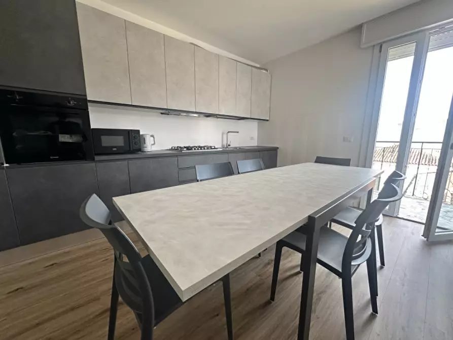 Immagine 10 di Camera in vendita  in Via Egidio Forcellini a Padova