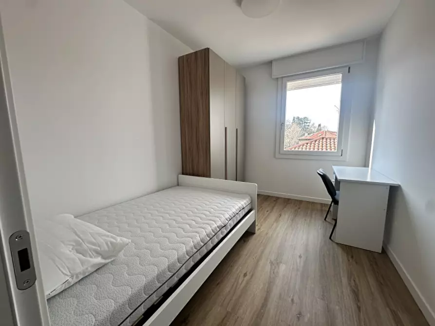 Immagine 21 di Camera in vendita  in Via Egidio Forcellini a Padova