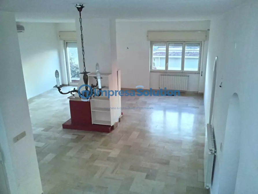 Immagine 10 di Villa in vendita  in Via Montenuovo Licola Patria a Pozzuoli