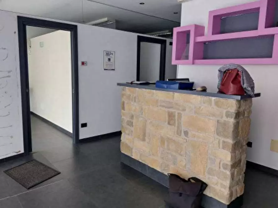 Immagine 4 di Negozio in vendita  in Viale Dolomiti, 48 a Ponte Nelle Alpi