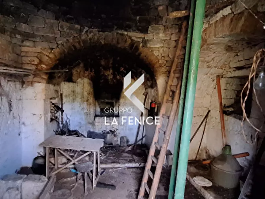 Immagine 25 di Rustico / casale in vendita  in contrada Falsegna a Locorotondo