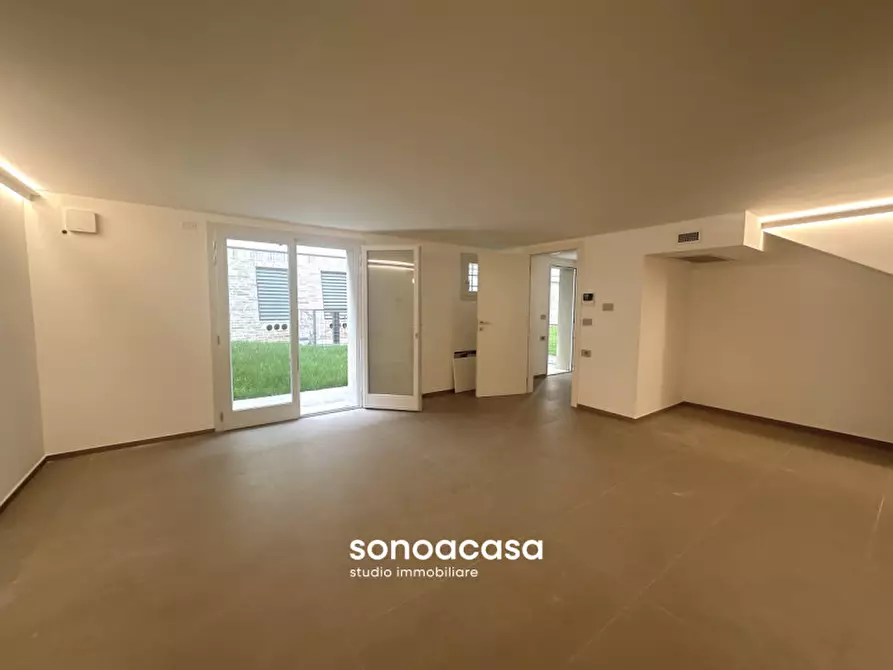 Immagine 3 di Casa indipendente in vendita  in Via Narente, 27 a Senigallia