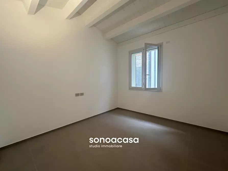 Immagine 14 di Casa indipendente in vendita  in Via Narente, 27 a Senigallia