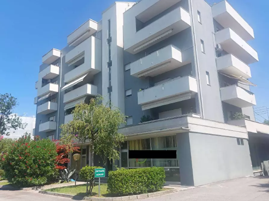 Immagine 1 di Ufficio in vendita  in Via Auronzo, 6 a Pordenone