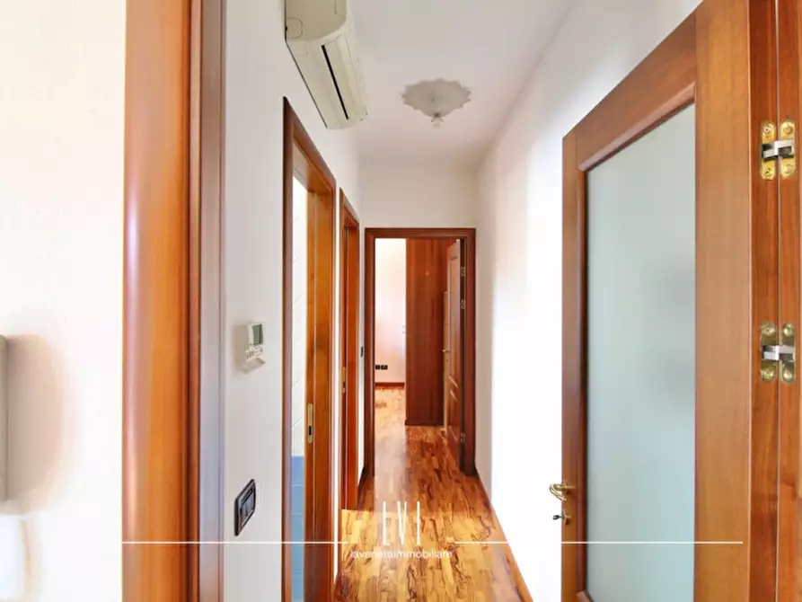 Immagine 12 di Appartamento in vendita  in via Francesco Petrarca 46 a San Donà Di Piave