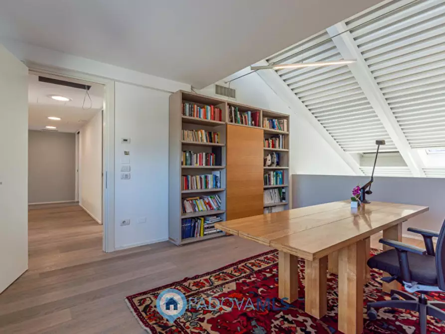 Immagine 9 di Villa in vendita  in via cappello, 1 a Noventa Padovana