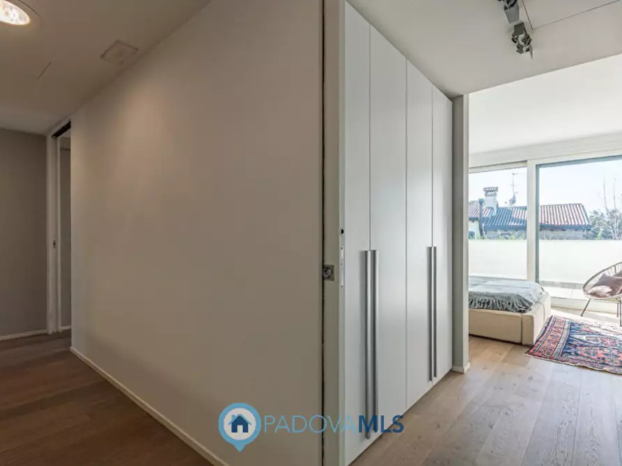 Immagine 37 di Villa in vendita  in via cappello, 1 a Noventa Padovana