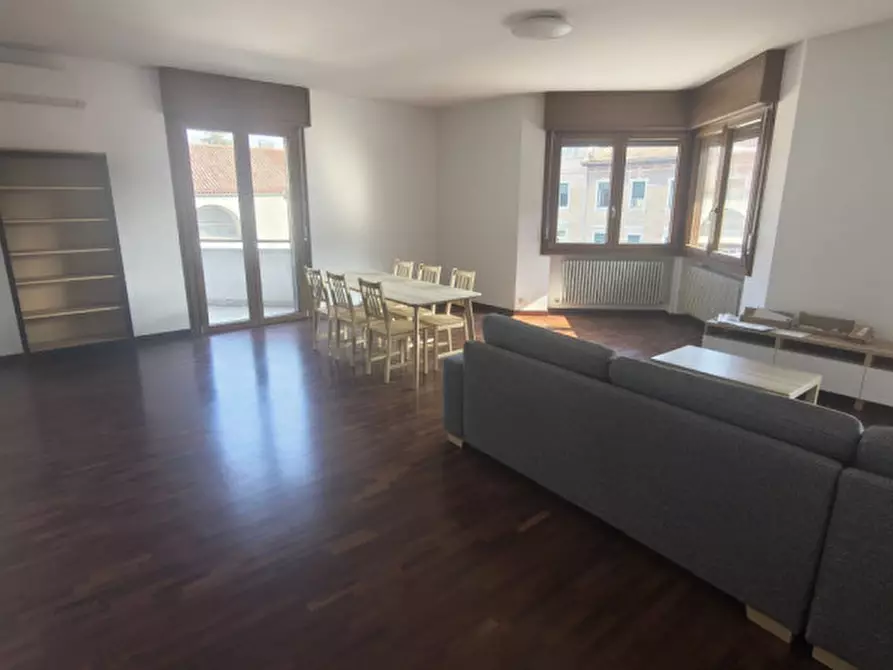 Immagine 1 di Appartamento in affitto  a Padova