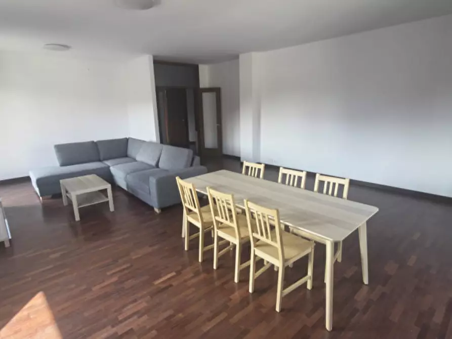 Immagine 2 di Appartamento in affitto  a Padova