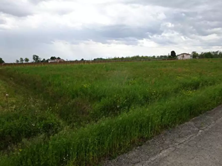 Immagine 1 di Terreno in vendita  in Via Risorgimento a Fiume Veneto