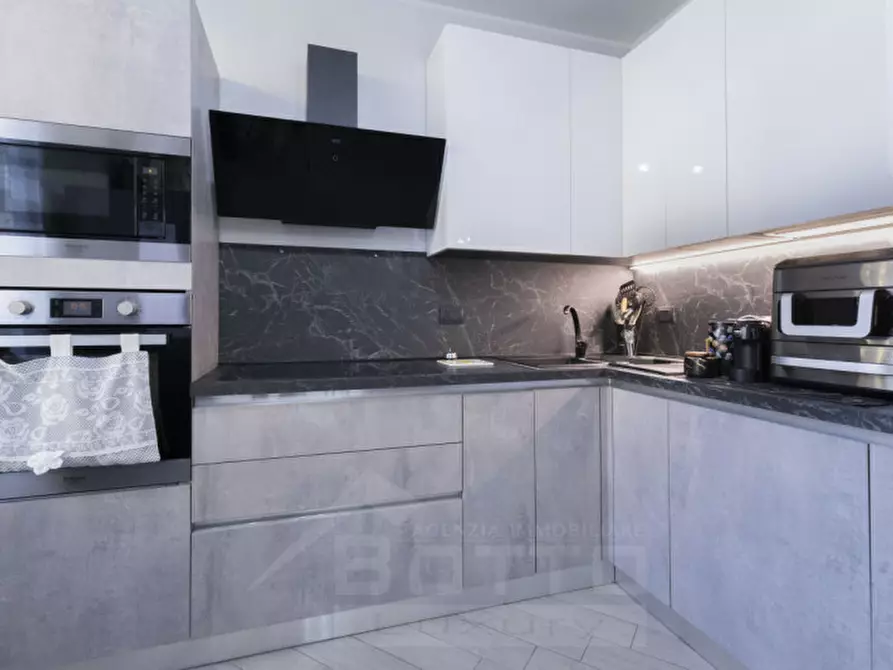 Immagine 18 di Appartamento in vendita  in via sotto i chiosi, 58 a Cannobio