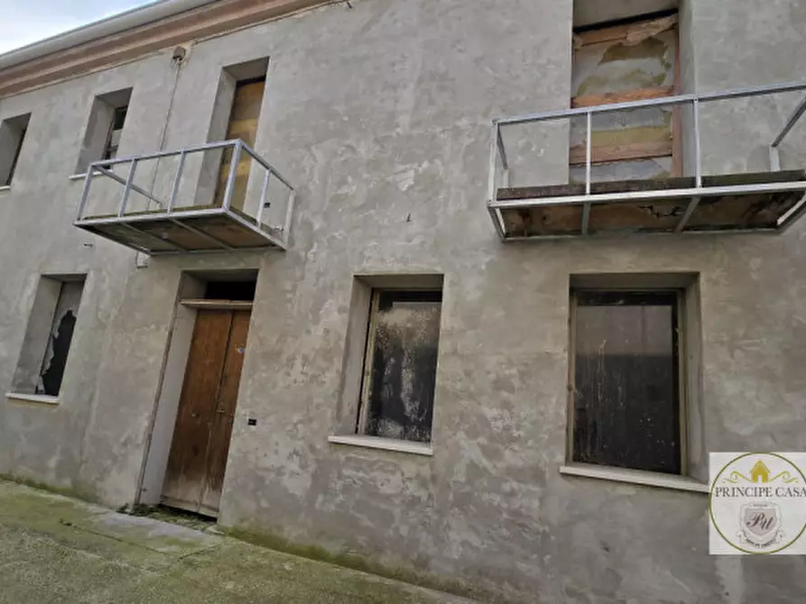 Immagine 1 di Villetta a schiera in vendita  in viale fiume a Este