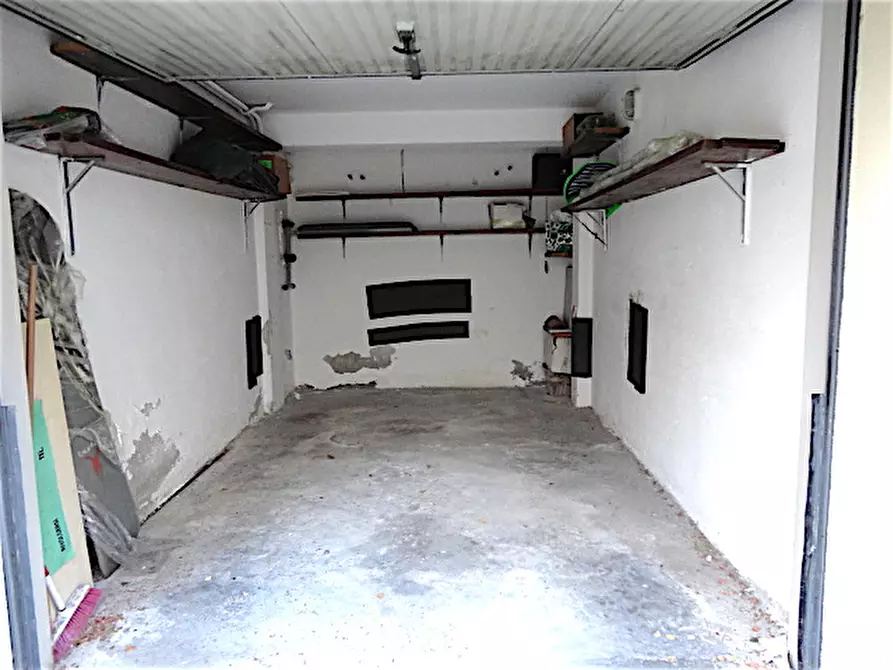 Immagine 1 di Garage in affitto  in Via del Carmine a Padova