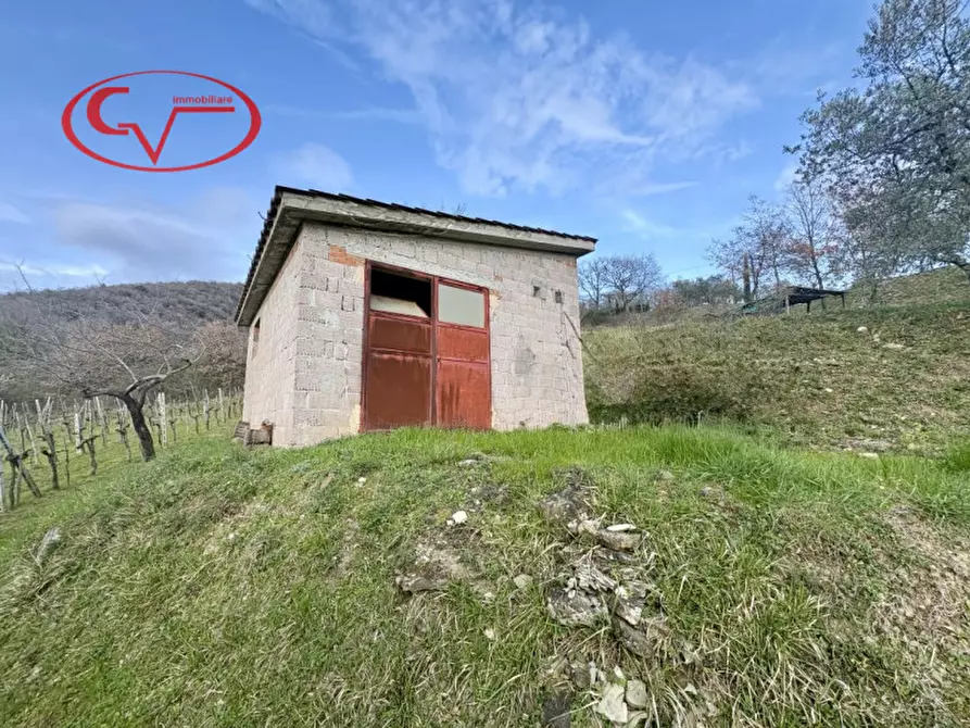 Immagine 4 di Magazzino in vendita  in Strada vicinale di Faeto a Loro Ciuffenna