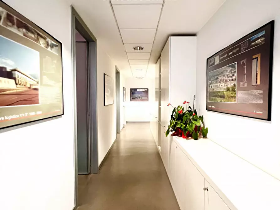 Immagine 3 di Ufficio in vendita  in Via Antonio Pranzelores a Trento