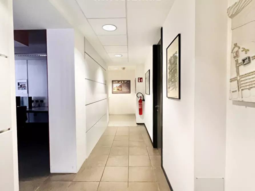 Immagine 15 di Ufficio in vendita  in Via Antonio Pranzelores a Trento