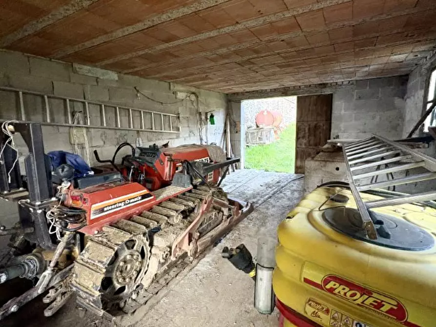 Immagine 11 di Magazzino in vendita  in Strada vicinale di Faeto a Loro Ciuffenna