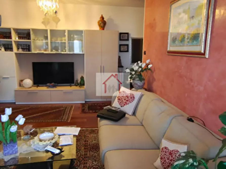Immagine 1 di Appartamento in vendita  a Treviso