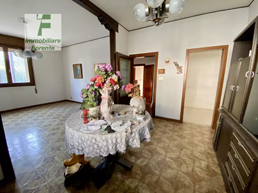 Immagine 5 di Casa indipendente in vendita  in VIA DUE PALAZZI a Padova