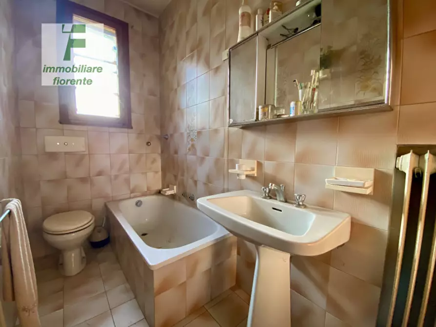 Immagine 8 di Casa indipendente in vendita  in VIA DUE PALAZZI a Padova