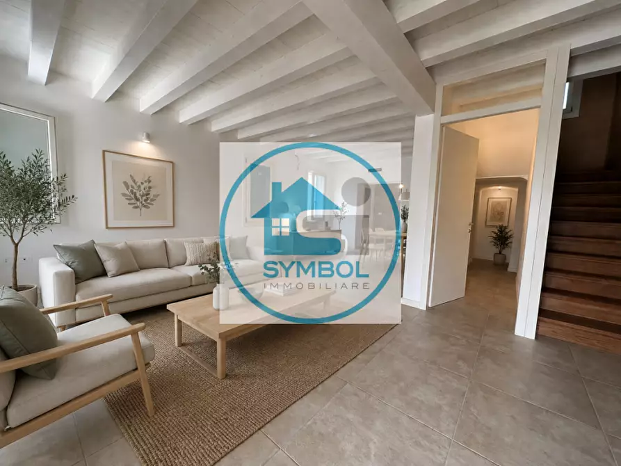 Immagine 2 di Casa quadrifamiliare in vendita  in Via Cà Lin a Venezia