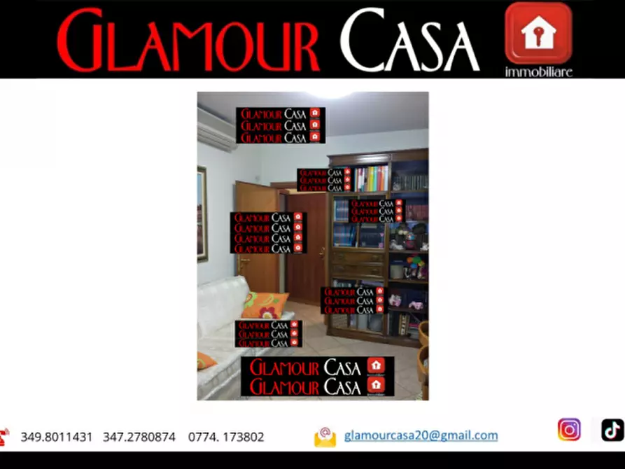 Immagine 2 di Villa in vendita  in Via Santa Cristina Gela a Roma