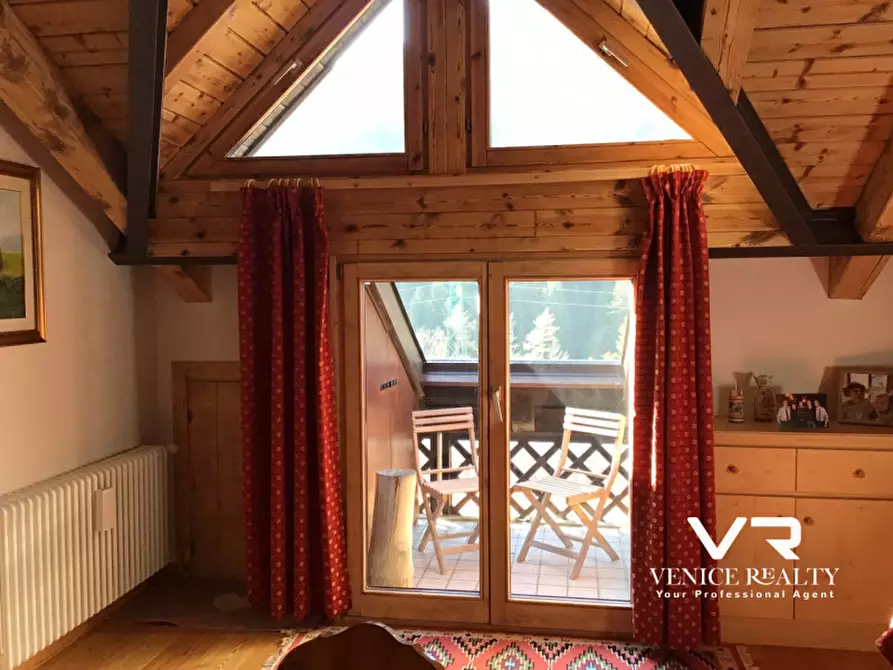 Immagine 2 di Appartamento in vendita  in Via Beata Vergine della Difesa a San Vito Di Cadore