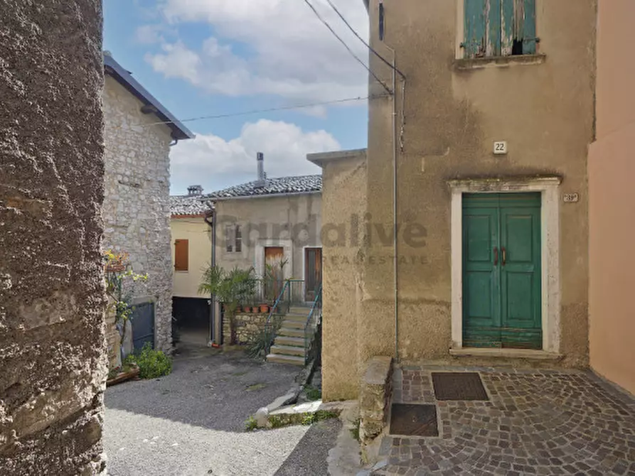 Immagine 5 di Rustico / casale in vendita  in Via Porto a Tignale