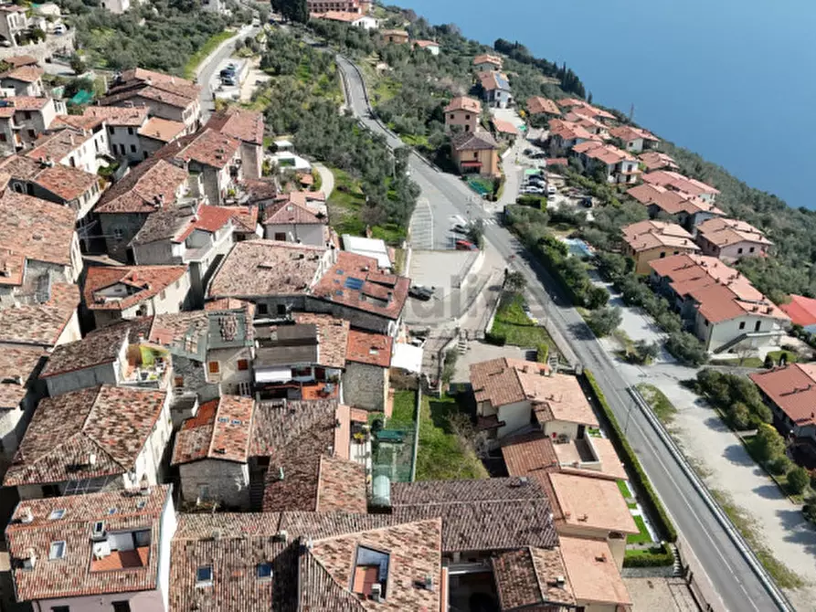 Immagine 21 di Rustico / casale in vendita  in Via Porto a Tignale