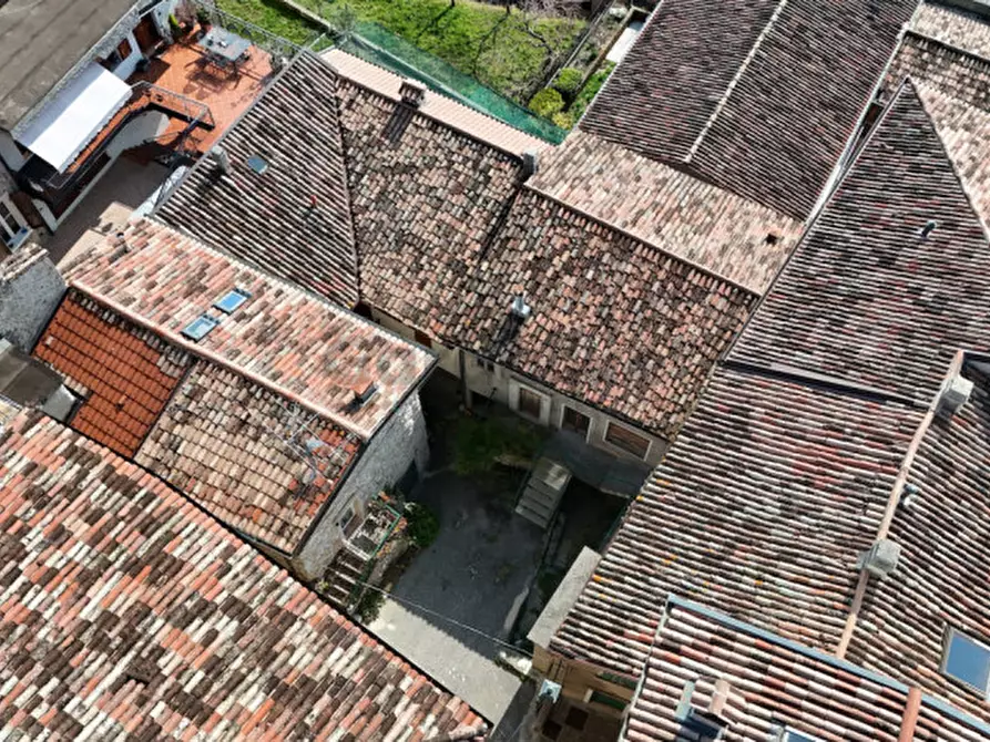 Immagine 31 di Rustico / casale in vendita  in Via Porto a Tignale