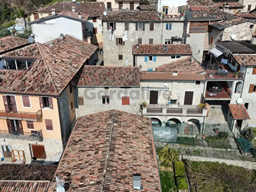 Immagine 33 di Rustico / casale in vendita  in Via Porto a Tignale