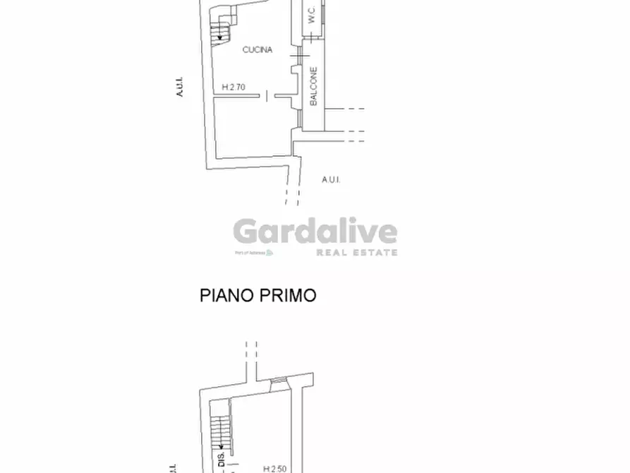 Immagine 34 di Rustico / casale in vendita  in Via Porto a Tignale