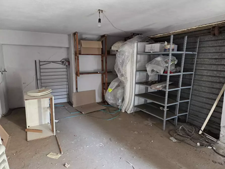 Immagine 2 di Garage in vendita  in via vallone petrara 10 a Reggio Di Calabria